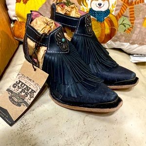 Brand New Never Worn Lane Junk Gypsy